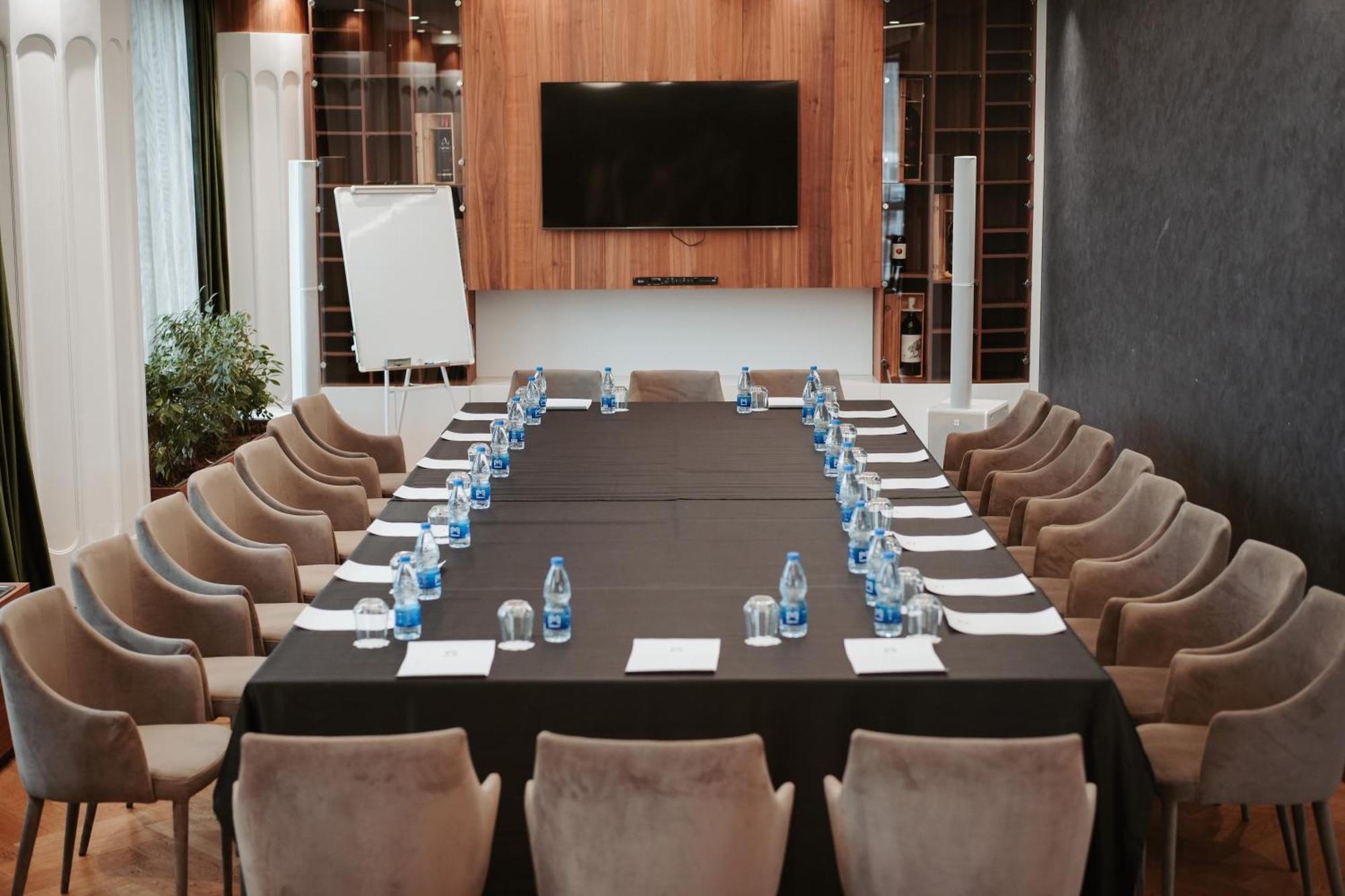 Marinaj Hotel & Spa Тирана Екстер'єр фото